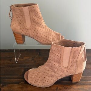 Big Buddha Women's Tan Cut Out Open Toe Heeled Ankle Boots Size 10